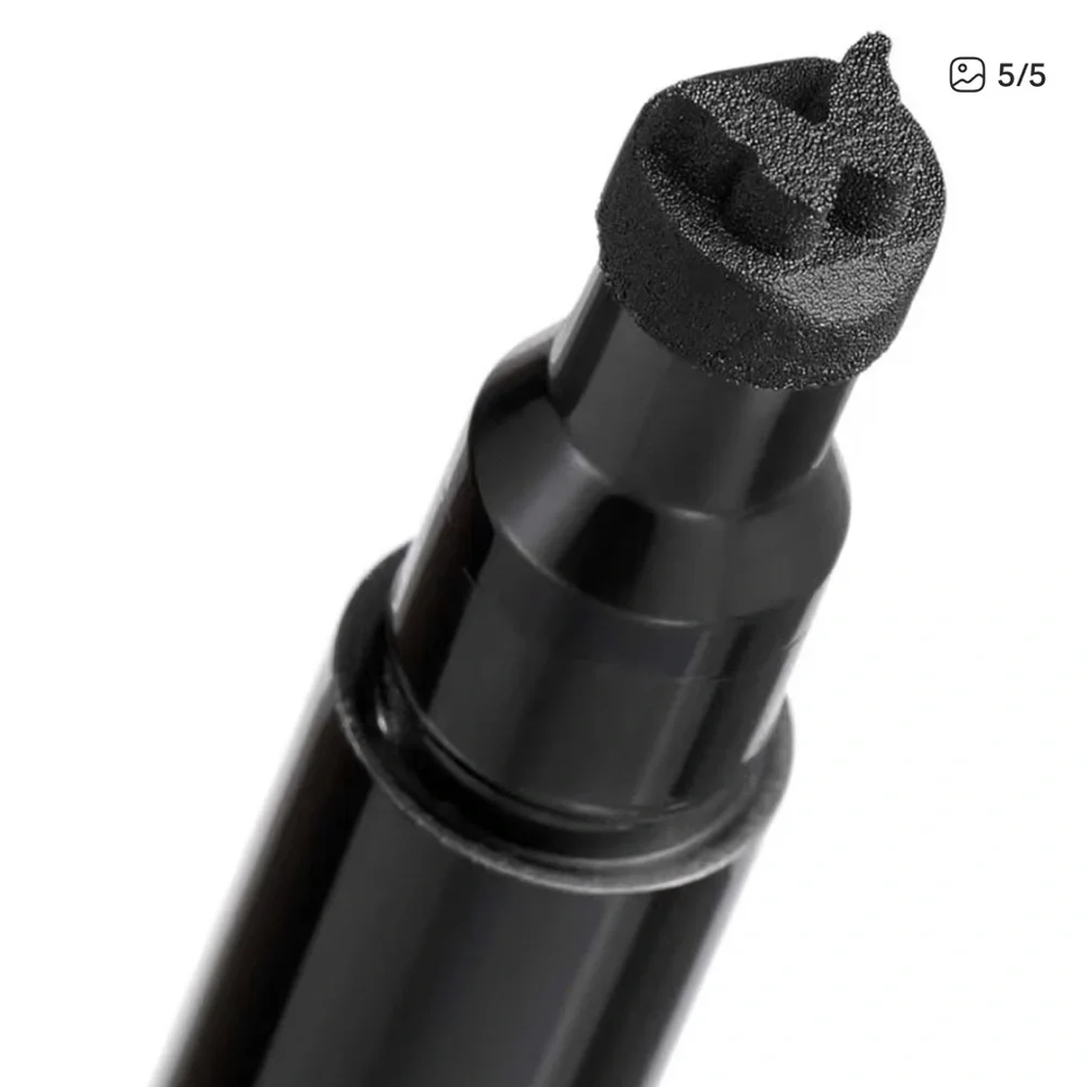 Lottie Stamp Liner in Black